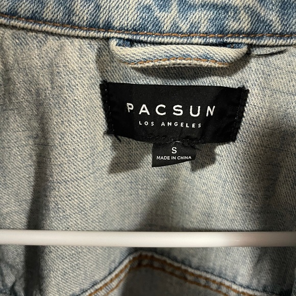 Floral Denim Jacket - Picture 5 of 6